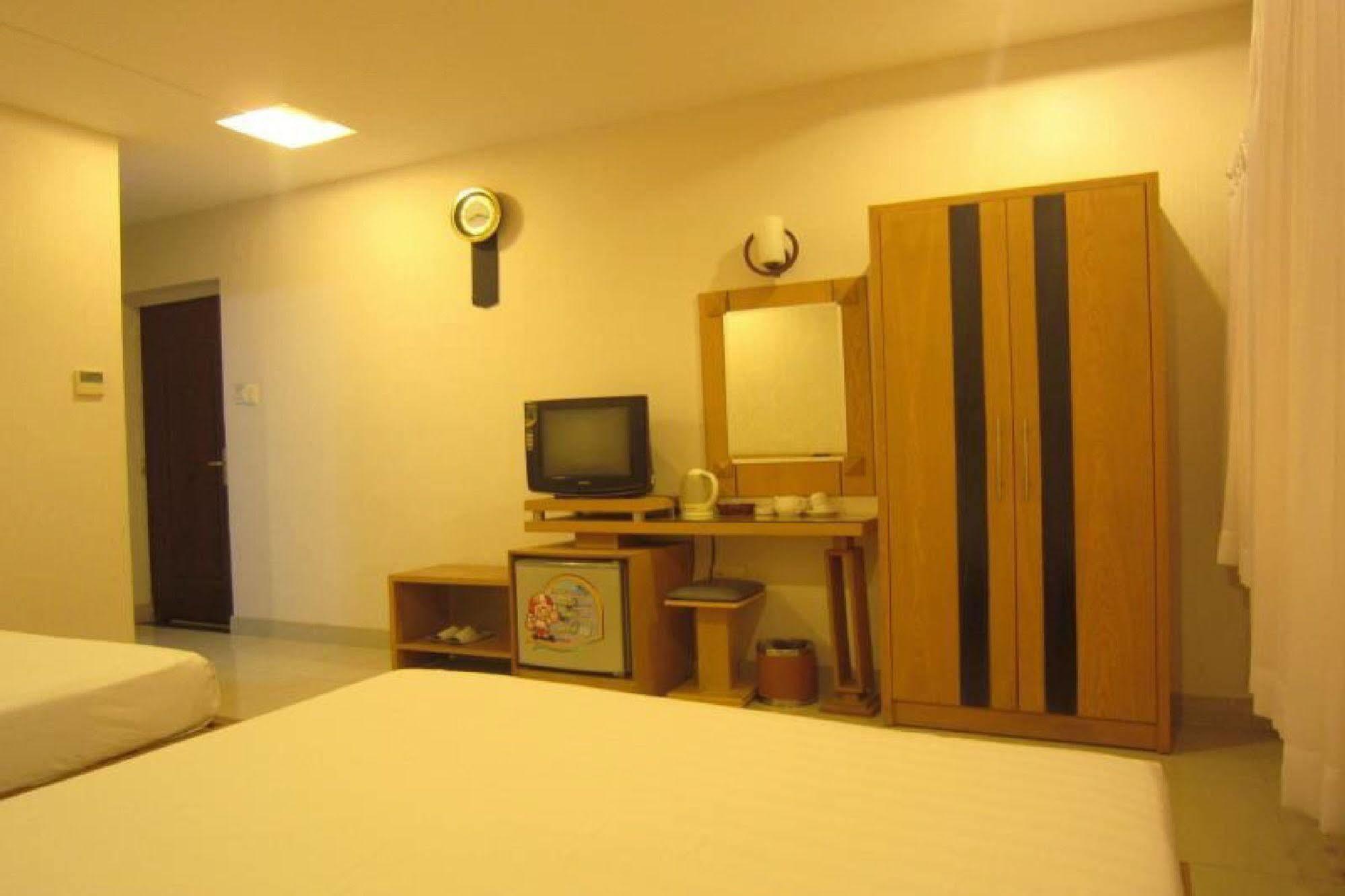 Song Anh Hotel 1 Ho Chi Minh City Exterior photo